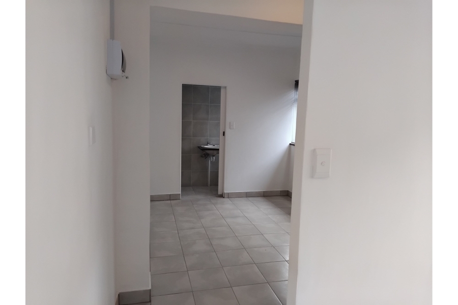 4 Bedroom Property for Sale in Zeekoevlei Western Cape